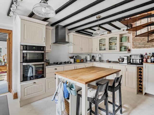 House for sale in Chesterton, Fossebridge