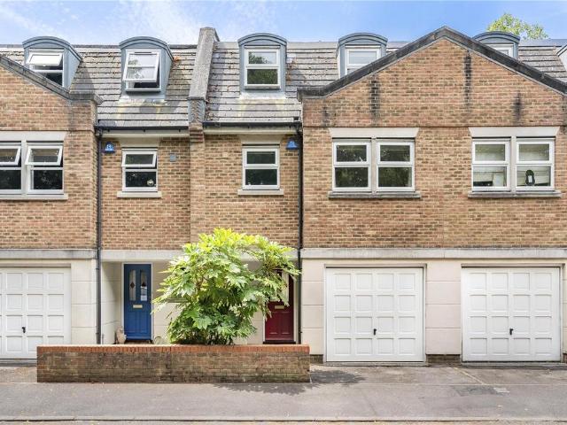 House for sale in The Slade, Oxfordshire
