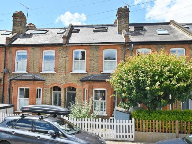 House for sale in Strawberry Hill, Greater London