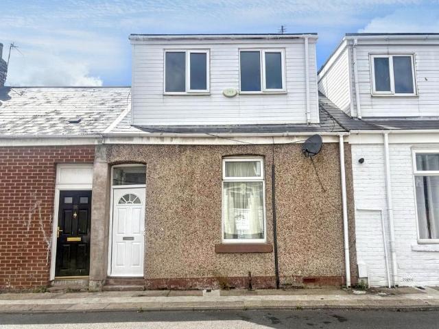 House for sale in Pallion, Tyne And Wear