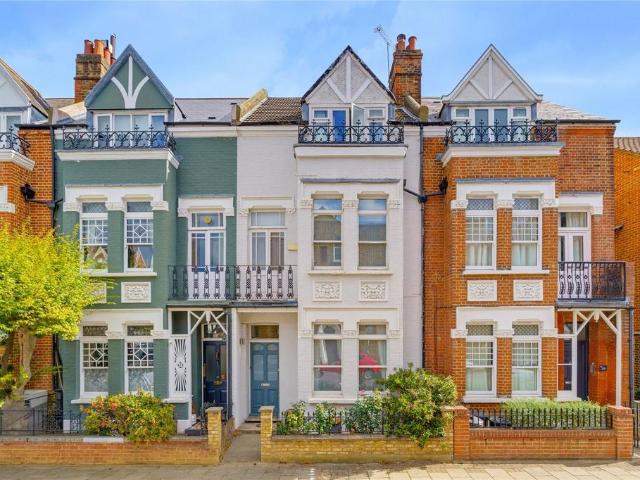 House for sale in Clapham Junction, Greater London