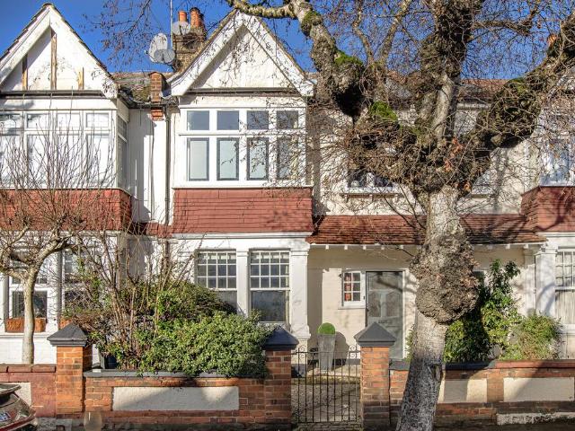 House for sale in London Borough of Ealing, Hanwell
