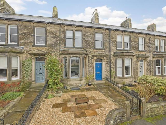 House for sale in Burnside, Skipton