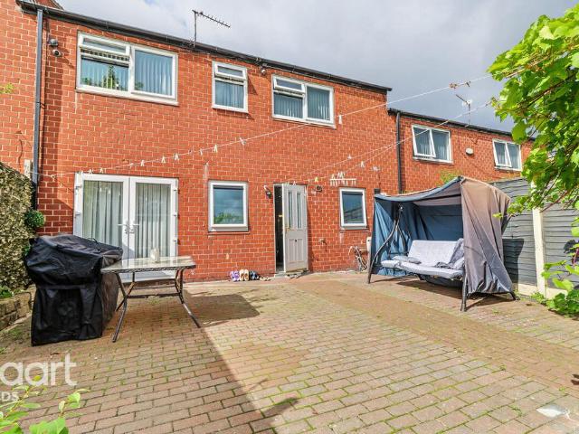 House for sale in Bagby Fields, Leeds