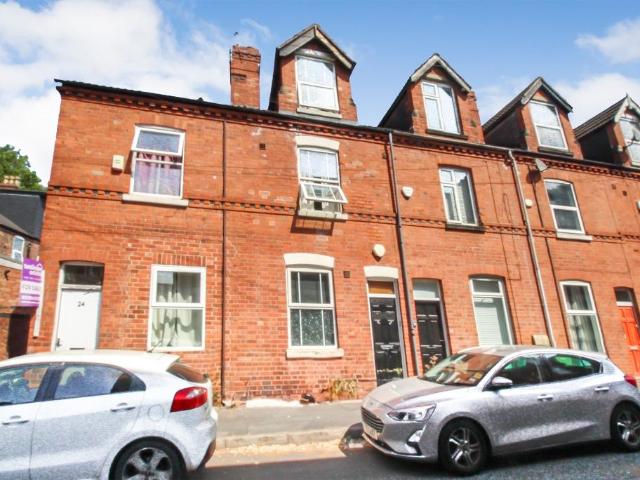 House for sale in Old Lenton, Haddon