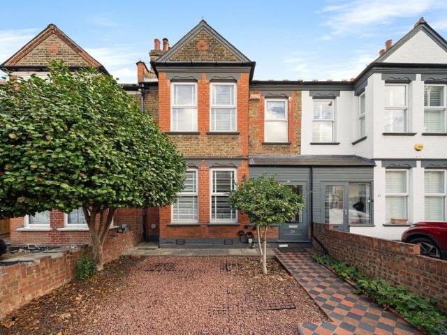 House for sale in London Borough of Lewisham, Greater London