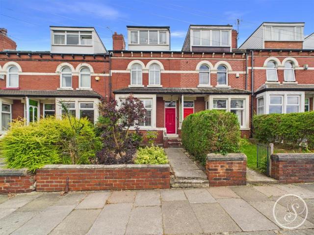 House for sale in Whitkirk, Colton