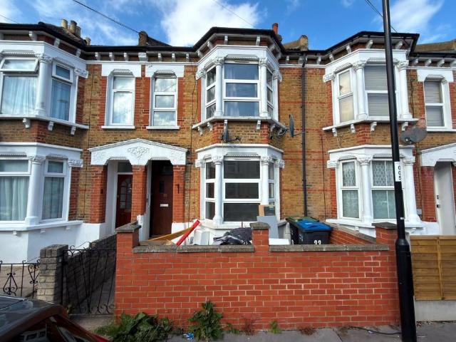 House for sale in London Borough of Croydon, Thornton Heath
