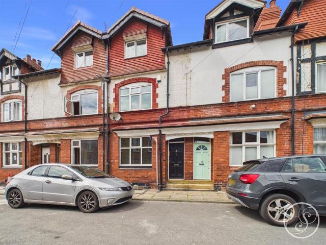 House for sale in Chapel Allerton, West Yorkshire