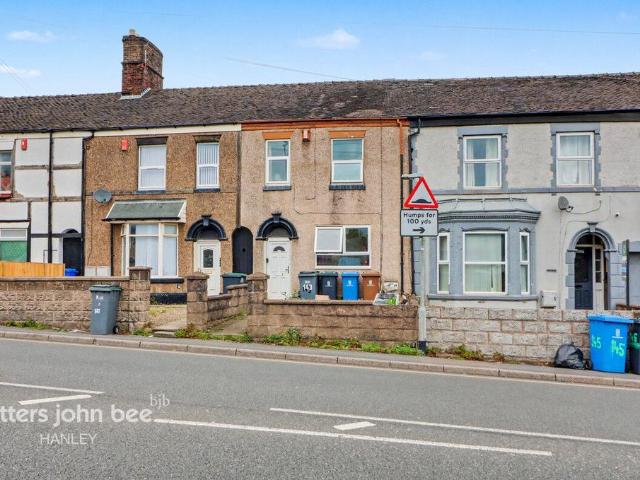 House for sale in Joiner's Square, Hanley