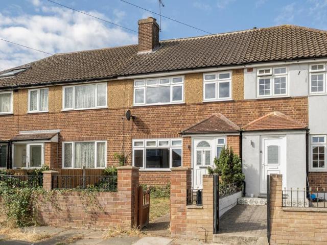 House for sale in Aveley, Essex