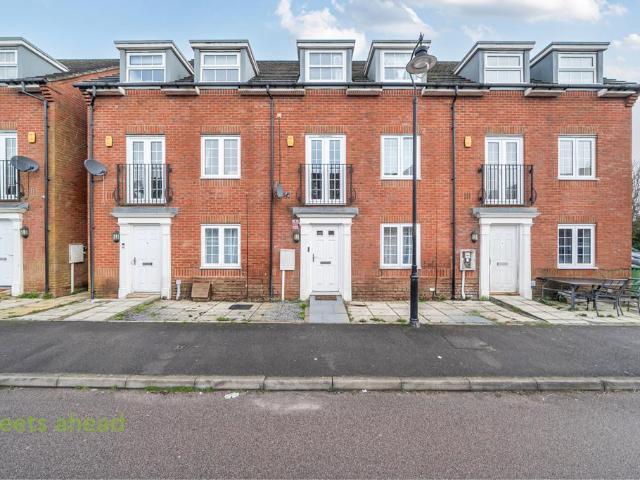 House for sale in Netherne-on-the-Hill, Red Hill