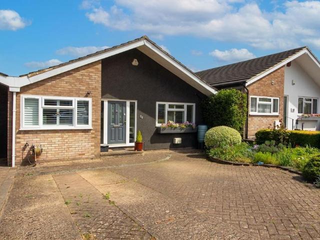 House for sale in Watford Rural, Batchworth