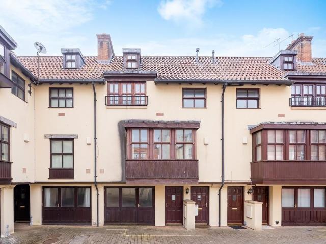 House for sale in Hotwells, Feckenham