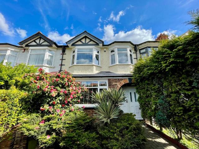 House for sale in Edmonton, Greater London