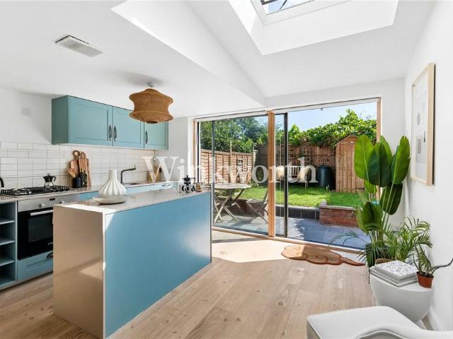 House for sale in Greater London