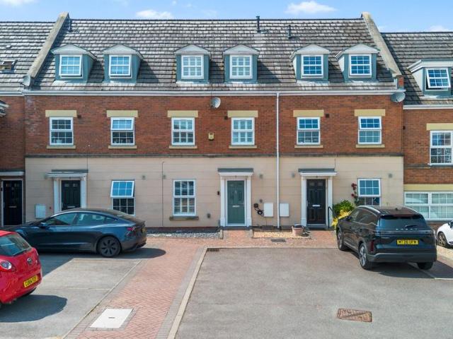 House for sale in Lingley Green, Warrington