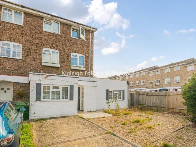 House for sale in Greater London