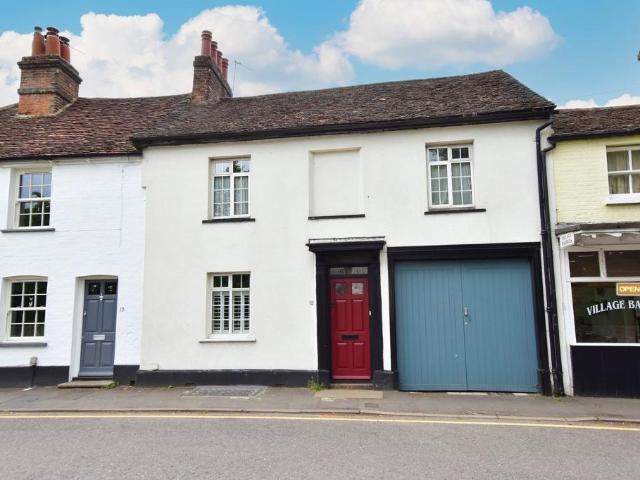 House for sale in Batchworth, Hertfordshire