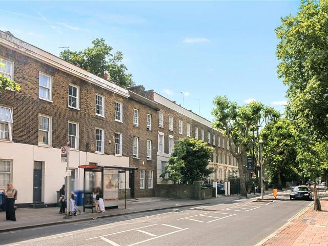 House for sale in Old Kent Road, Greater London