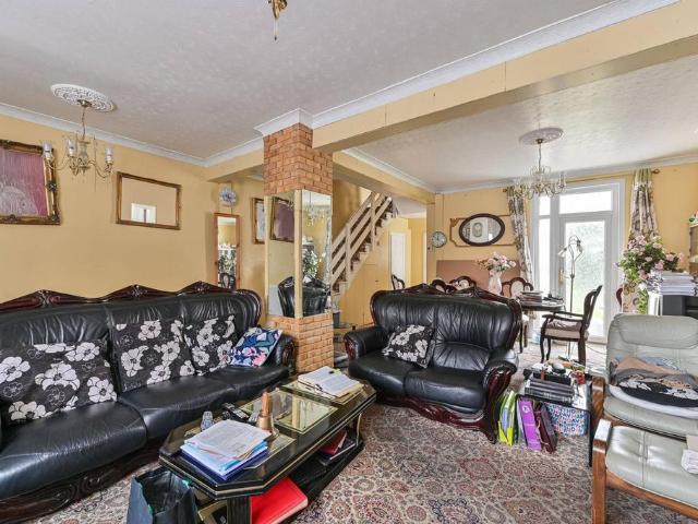 House for sale in Royal Borough of Greenwich, Greater London