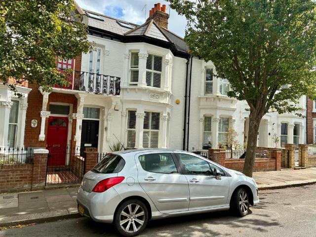 House for sale in Putney, Greater London