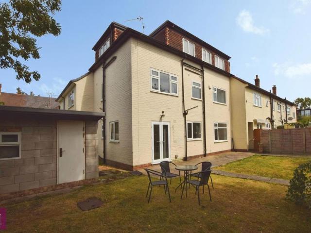 House for sale in Georgia, Greater Manchester
