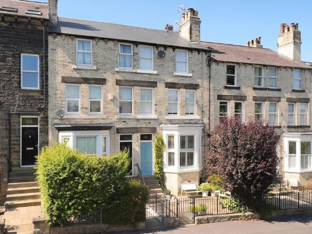 House for sale in Harlow, Harrogate