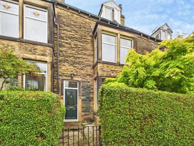 House for sale in Priestthorpe, Crossflatts