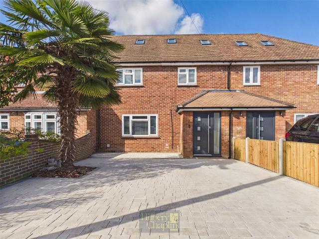 House for sale in The Galleries, Navestock Side