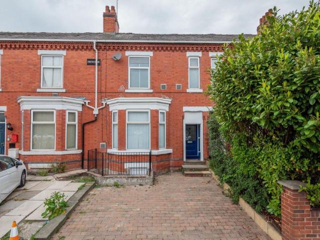 House for sale in Gorse Hill, Trafford Park