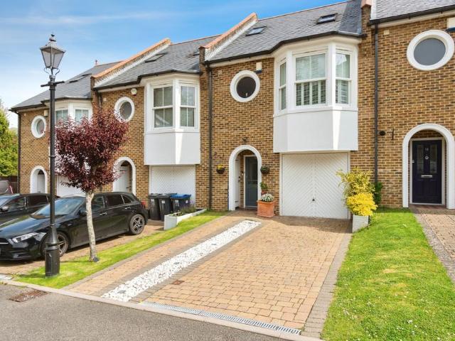 House for sale in London Borough of Croydon, Greater London