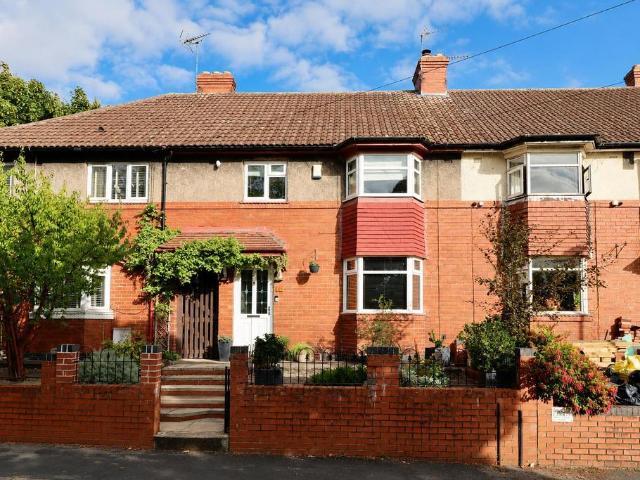 House for sale in High Field, York