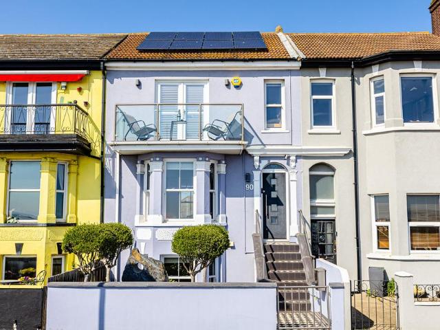 House for sale in Kursaal Estate, Alton Barnes