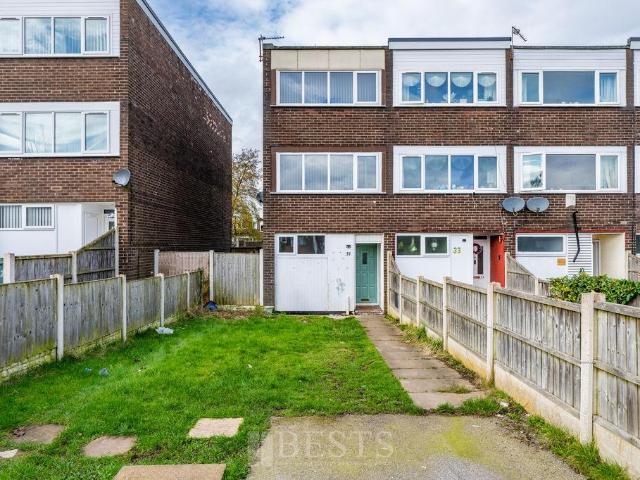 House for sale in The Brow, Halton