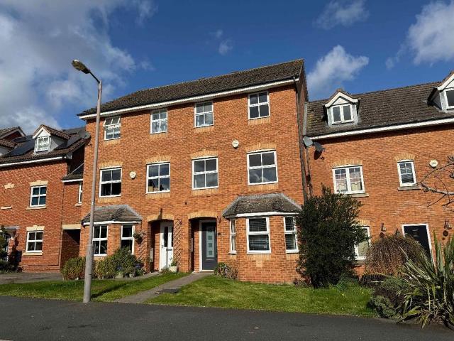 House for sale in Green Close, Warwickshire