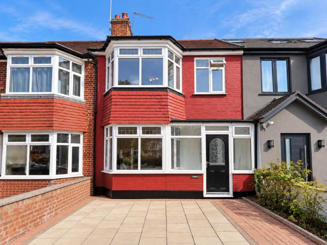 House for sale in London Borough of Ealing, Greater London