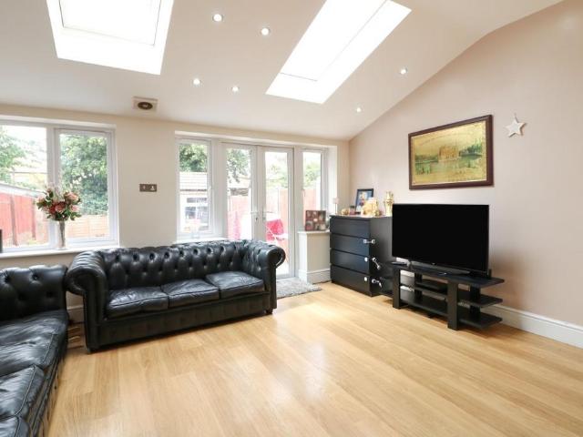 House for sale in Chadwell Heath, Isle Of Man