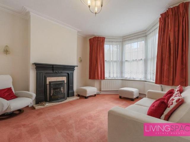 House for sale in Greater London