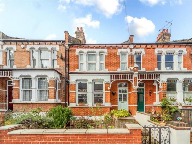 House for sale in Palmers Green, Greater London
