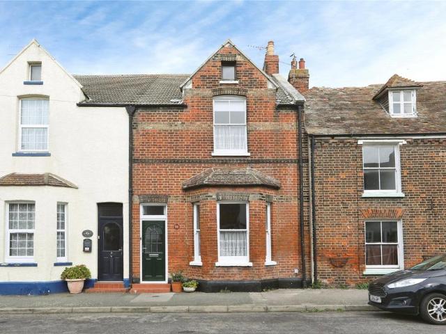 House for sale in Oad Street, Kent