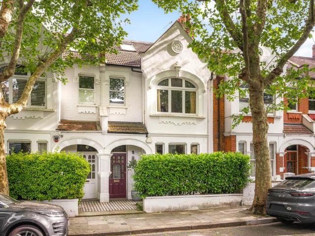 House for sale in Hammersmith, Greater London