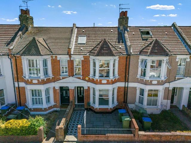 House for sale in New Eltham, Greater London