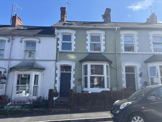 House for sale in Llandeilo, Wales
