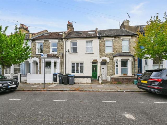 House for sale in Harlesden, Greater London