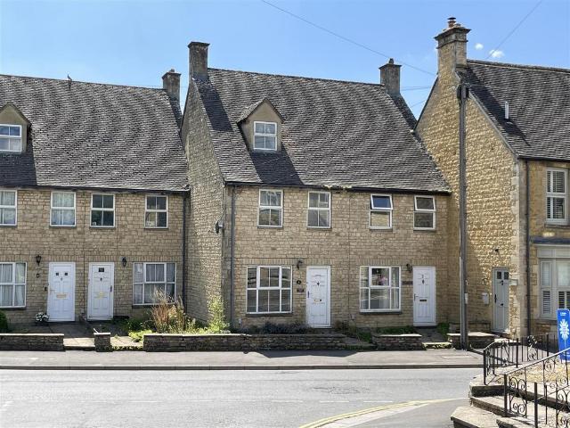 House for sale in Fossebridge, Gloucestershire