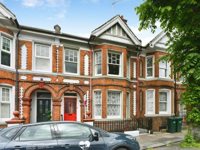 House for sale in Round Hill, Brighton & Hove