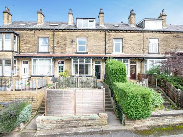 House for sale in Priestthorpe, Bradford