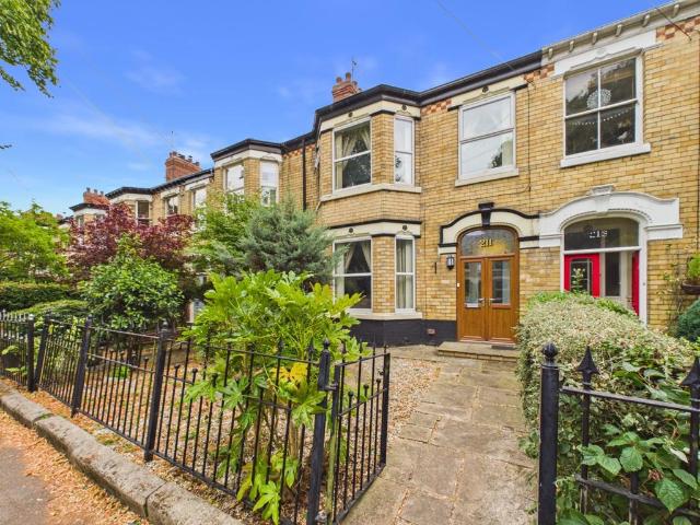 House for sale in Avenues, Hull