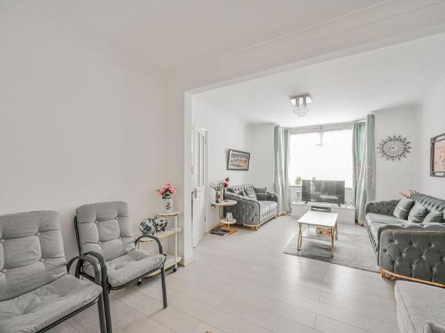 House for sale in South Chingford, Greater London